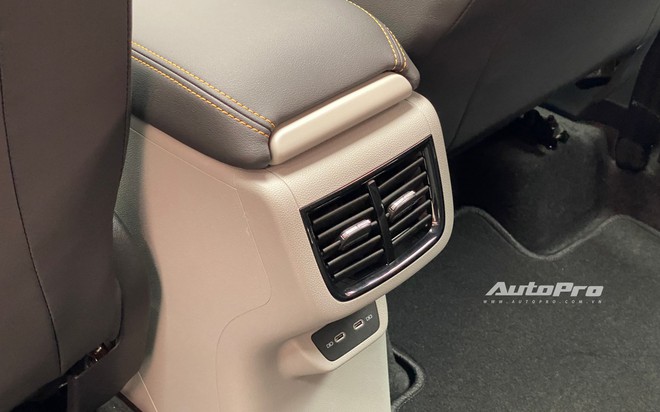Skoda Kushaq ra mắt Việt Nam: Giá từ 599 triệu đồng, 2 bản, trang bị nội thất xịn, bản 'base' có ADAS cạnh tranh Yaris Cross, Xforce- Ảnh 23. Skoda Kushaq ra mắt Việt Nam: Giá từ 599 triệu đồng, 2 bản, trang bị nội thất xịn, bản 'base' có ADAS cạnh tranh Yaris Cross, Xforce- Ảnh 23.