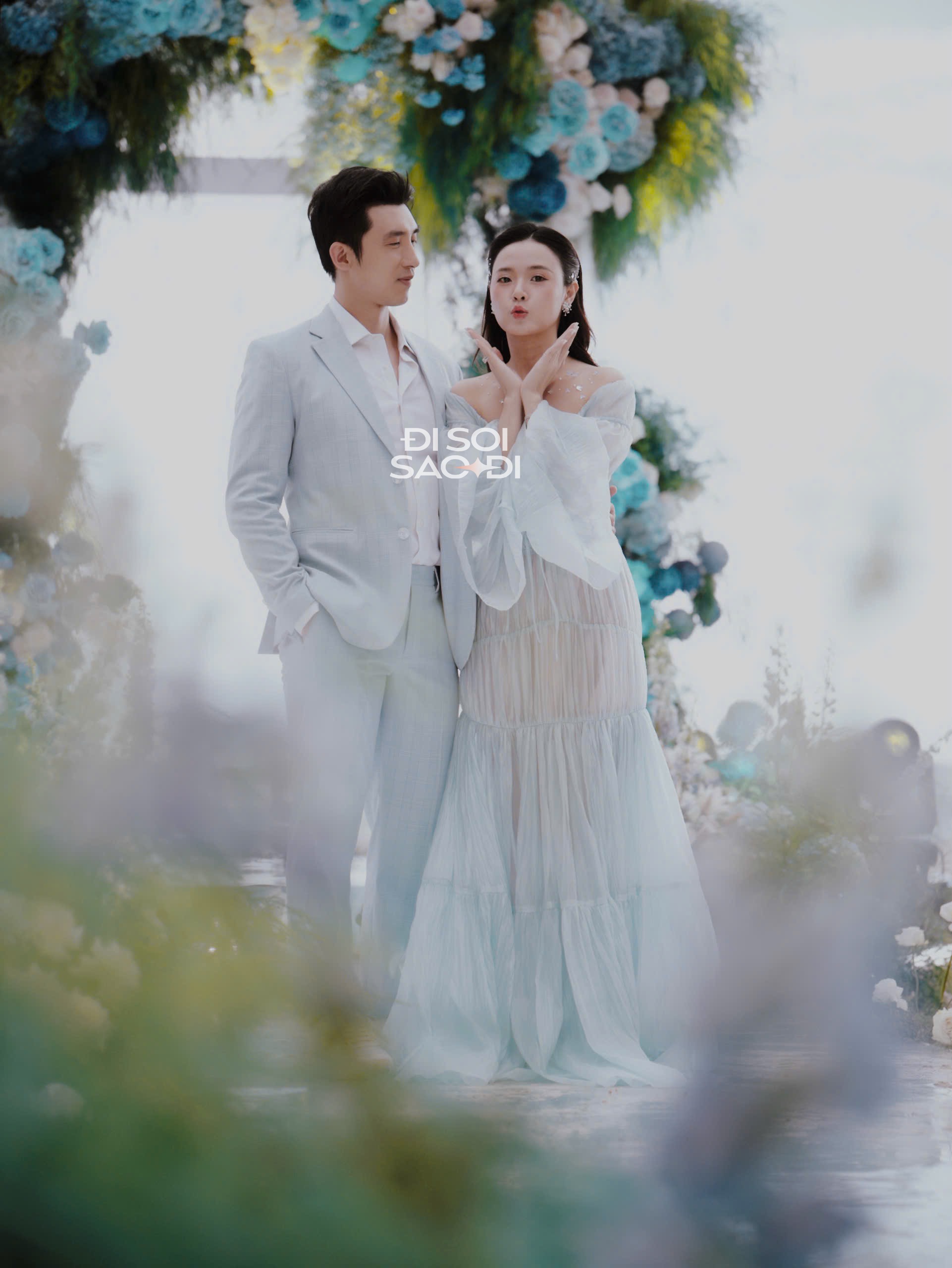 "Tiệc cưới lần 2" của Midu: Cặp đôi phát "vũ trụ cẩu lương", thiếu gia Minh Đạt si mê vợ ra mặt!- Ảnh 5. "Tiệc cưới lần 2" của Midu: Cặp đôi phát "vũ trụ cẩu lương", thiếu gia Minh Đạt si mê vợ ra mặt!- Ảnh 5.