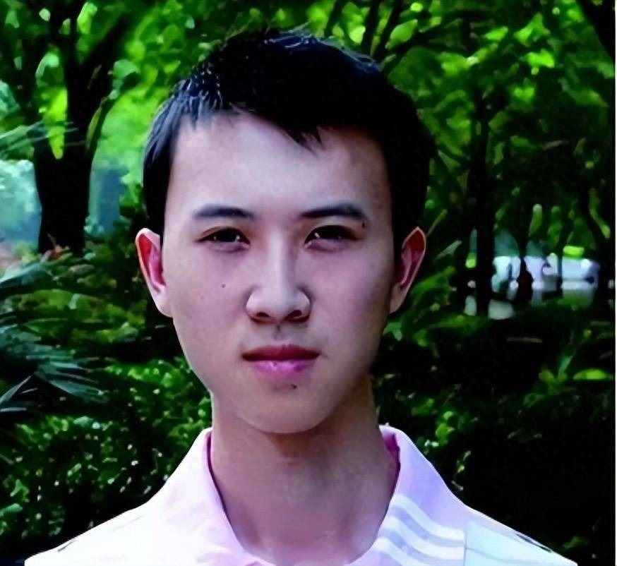 Nam sinh thi ĐH đạt thủ khoa tỉnh nhưng không trường nào chịu nhận, một trường top đầu thẳng thừng tuyên bố: "Sẽ không bao giờ nhận em này!"- Ảnh 1. Nam sinh thi ĐH đạt thủ khoa tỉnh nhưng không trường nào chịu nhận, một trường top đầu thẳng thừng tuyên bố: "Sẽ không bao giờ nhận em này!"- Ảnh 1.