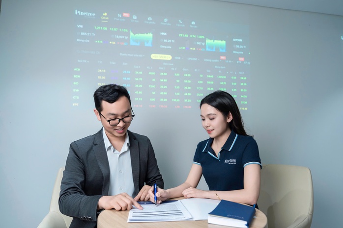 VN-Index áp sát 1.400 điểm, nhà đầu tư nên mua hay bán?- Ảnh 2. VN-Index áp sát 1.400 điểm, nhà đầu tư nên mua hay bán?- Ảnh 2.