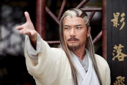 Mai Siêu Phong và Lý Mạc Sầu, ai mới là cao thủ võ lâm đích thực: Hoàng Dược Sư đưa ra kết luận bất ngờ- Ảnh 5. Mai Siêu Phong và Lý Mạc Sầu, ai mới là cao thủ võ lâm đích thực: Hoàng Dược Sư đưa ra kết luận bất ngờ- Ảnh 5.