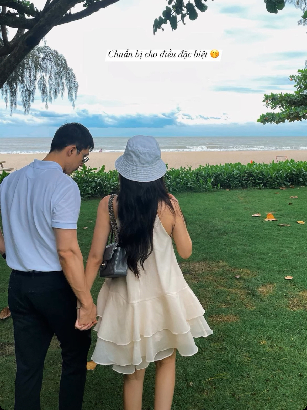 "Tiệc cưới lần 2" của Midu: Cặp đôi phát "vũ trụ cẩu lương", thiếu gia Minh Đạt si mê vợ ra mặt!- Ảnh 12. "Tiệc cưới lần 2" của Midu: Cặp đôi phát "vũ trụ cẩu lương", thiếu gia Minh Đạt si mê vợ ra mặt!- Ảnh 12.