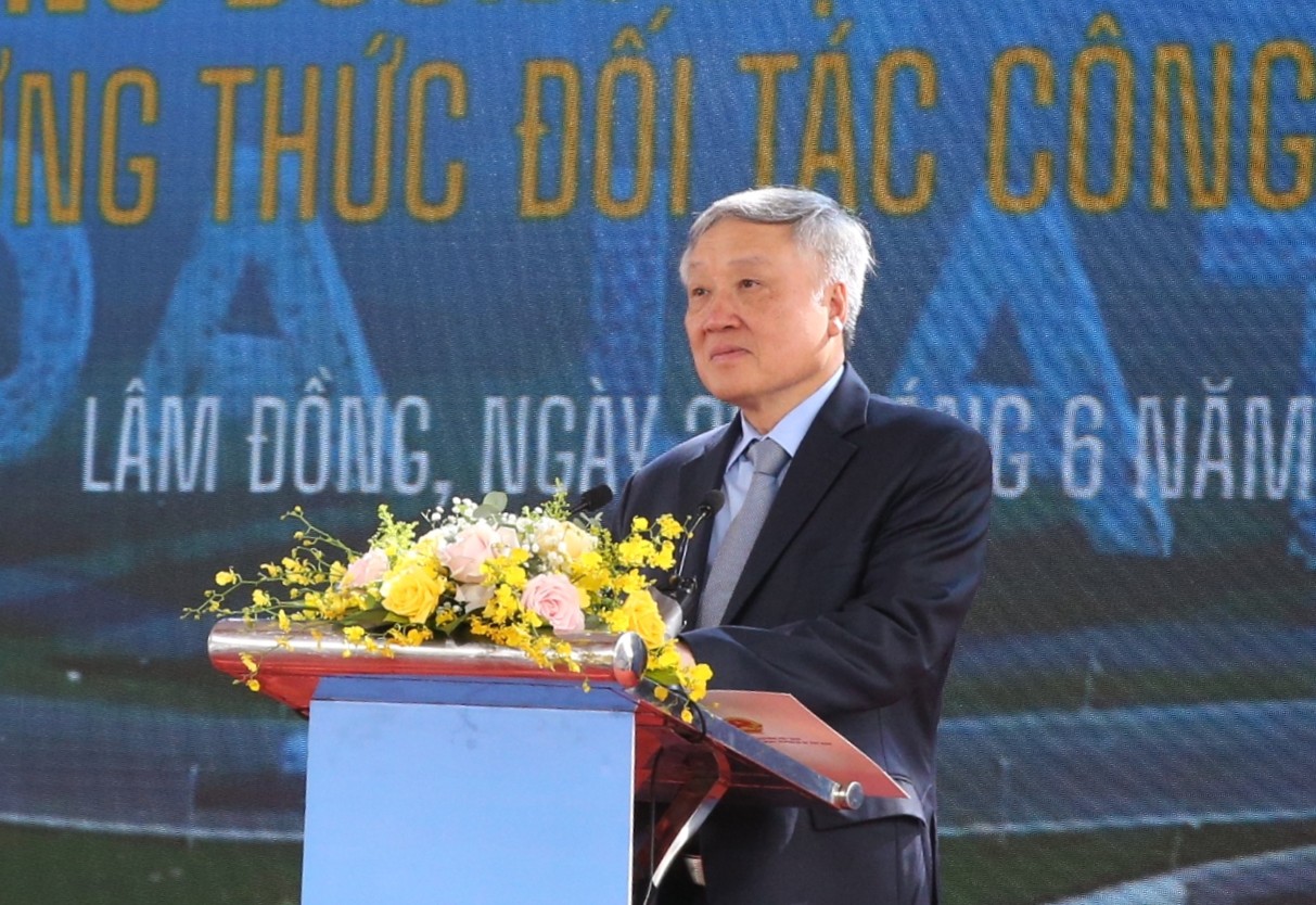 Khởi công cao tốc Bảo Lộc - Liên Khương rút ngắn thời gian di chuyển TPHCM - Đà Lạt từ 6 giờ còn 3 giờ- Ảnh 2. Khởi công cao tốc Bảo Lộc - Liên Khương rút ngắn thời gian di chuyển TPHCM - Đà Lạt từ 6 giờ còn 3 giờ- Ảnh 2.