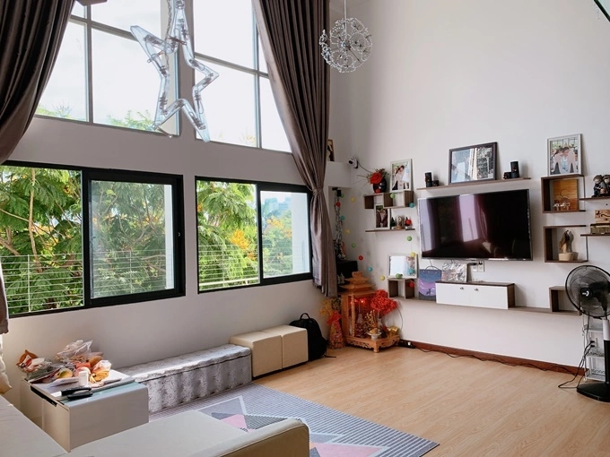 Nam nghệ sĩ ở nhà 130 m2, mất trí nhớ sau 2 lần mổ não, hôn nhân viên mãn với vợ kém 12 tuổi- Ảnh 4. Nam nghệ sĩ ở nhà 130 m2, mất trí nhớ sau 2 lần mổ não, hôn nhân viên mãn với vợ kém 12 tuổi- Ảnh 4.