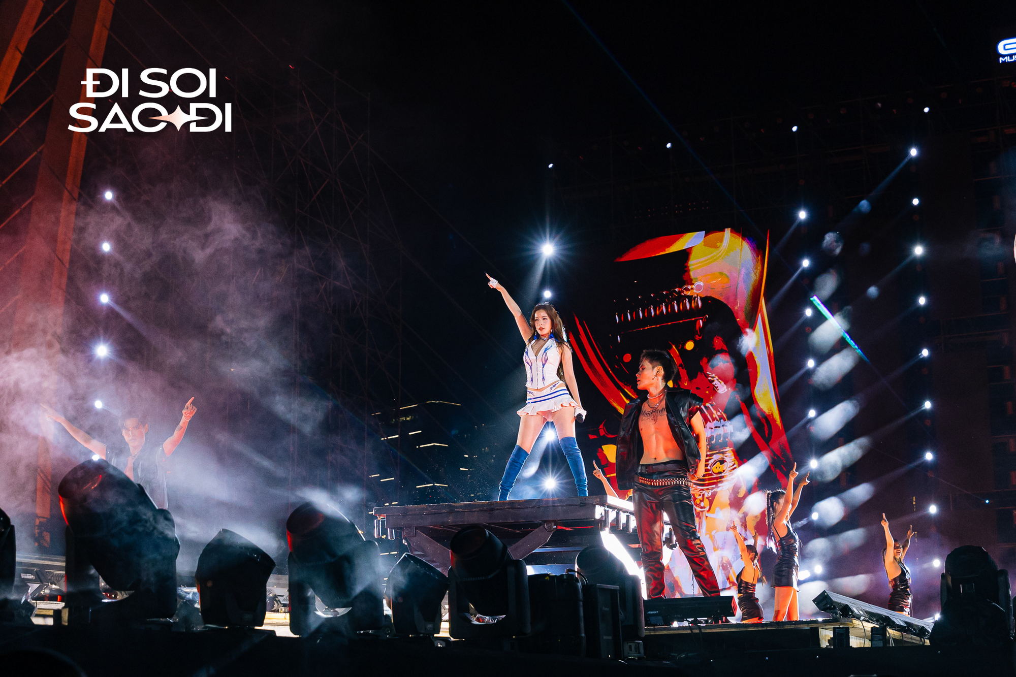 Bắt trọn visual đẹp điên xứng đáng "phong thần" của Chi Pu: Body quá cháy, zoom cận cam thường mới wow- Ảnh 6.