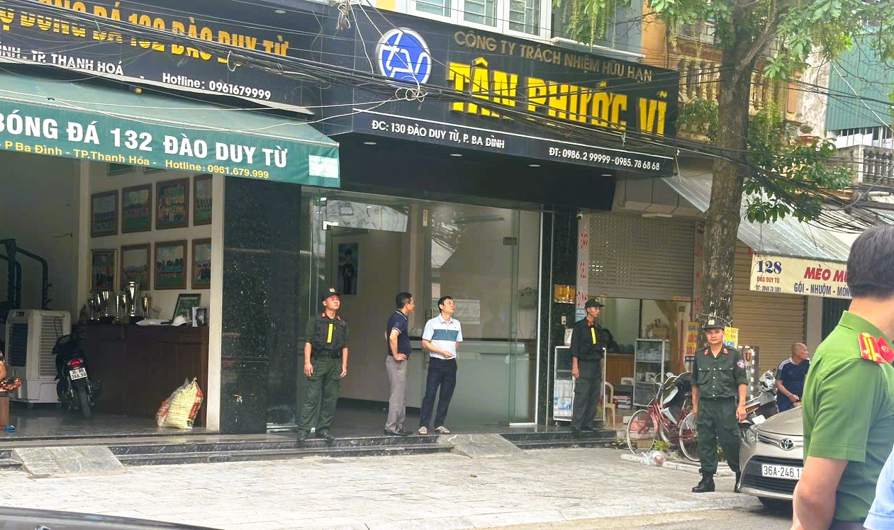 Trùm giang hồ Vi "ngộ" là ai?- Ảnh 2. Trùm giang hồ Vi "ngộ" là ai?- Ảnh 2.