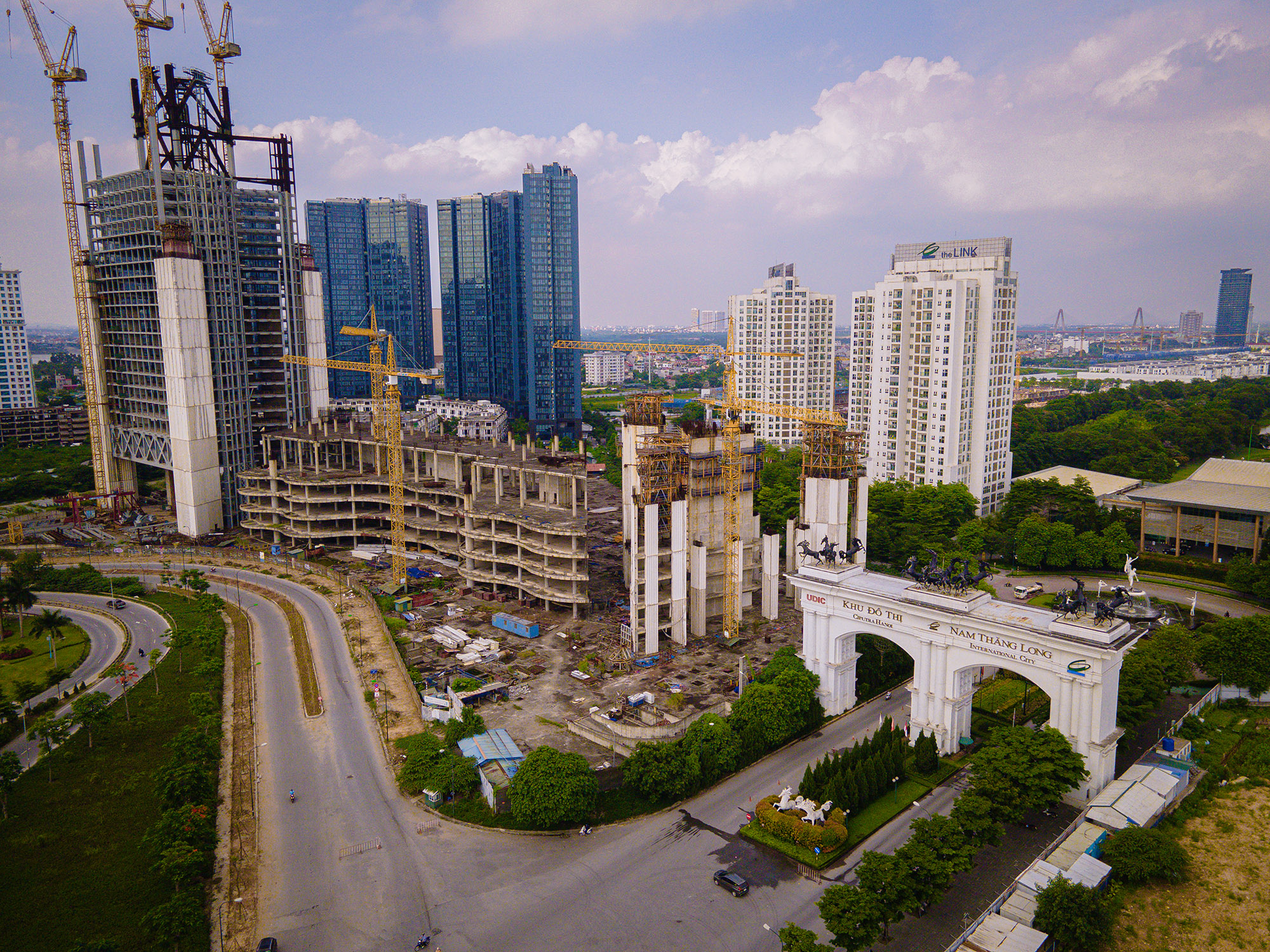 Top 6 tòa nhà cao nhất Việt Nam trong tương lai: Vingroup sẽ tự soán ngôi của Landmark 81, số một thuộc về BRG- Ảnh 9. Top 6 tòa nhà cao nhất Việt Nam trong tương lai: Vingroup sẽ tự soán ngôi của Landmark 81, số một thuộc về BRG- Ảnh 9.
