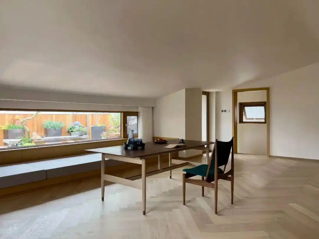 Người phụ nữ chi 10 tỷ đồng xây biệt thự 4 tầng gần biển cho bố mẹ nghỉ hưu, đại gia đình 3 thế hệ cùng chung sống hoà thuận- Ảnh 10.