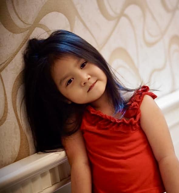 "Tiểu công chúa" bé bỏng của "Bố ơi, mình đi đâu thế?" nay thành thiếu nữ dịu dàng, vẻ đẹp trong trẻo chuẩn "nàng thơ"- Ảnh 3. "Tiểu công chúa" bé bỏng của "Bố ơi, mình đi đâu thế?" nay thành thiếu nữ dịu dàng, vẻ đẹp trong trẻo chuẩn "nàng thơ"- Ảnh 3.