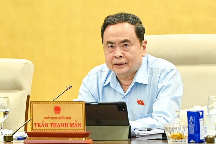 Chủ tịch Quốc hội: Hàng giả tràn lan nhưng không cơ quan nào chịu trách nhiệm- Ảnh 1. Chủ tịch Quốc hội: Hàng giả tràn lan nhưng không cơ quan nào chịu trách nhiệm- Ảnh 1.