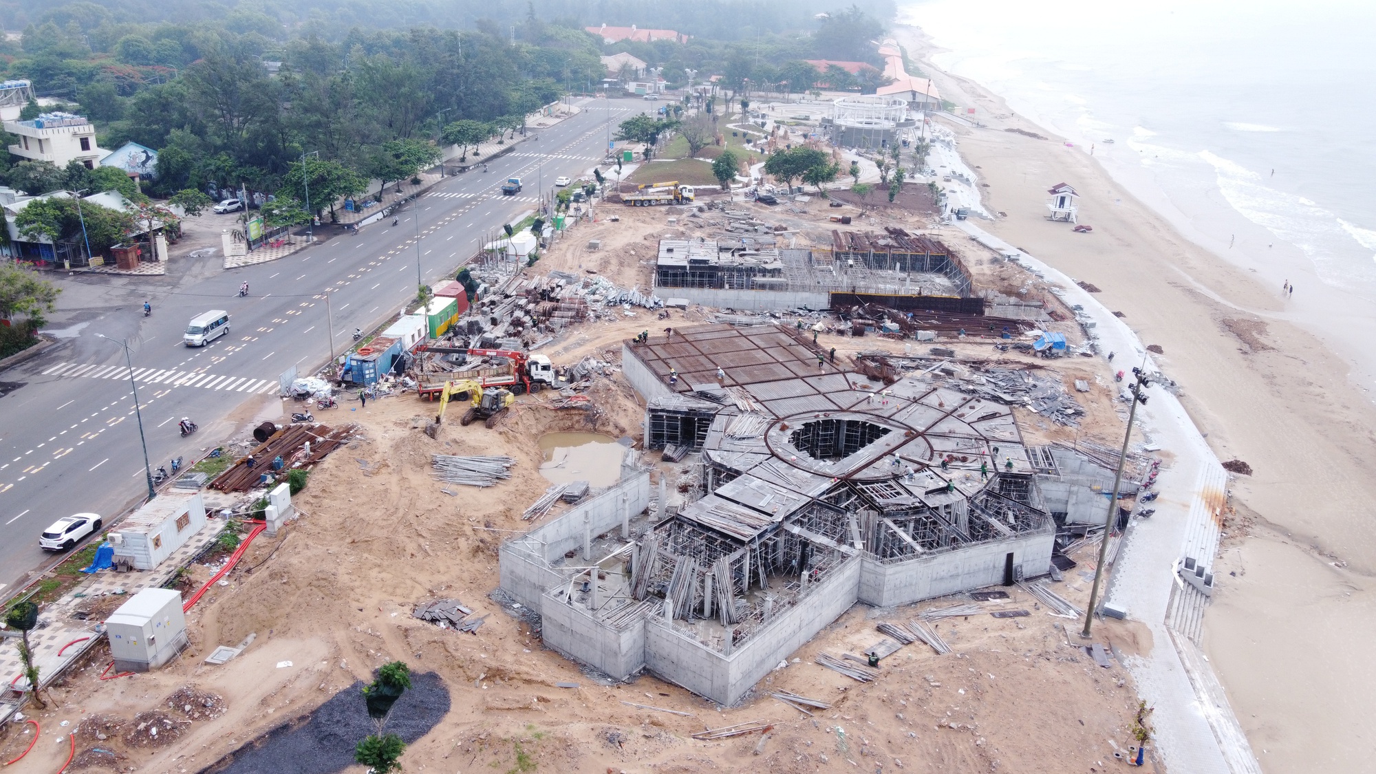 "Bộ mặt mới" Bãi Sau sẽ xuất hiện trước ngày 15-8- Ảnh 2. "Bộ mặt mới" Bãi Sau sẽ xuất hiện trước ngày 15-8- Ảnh 2.