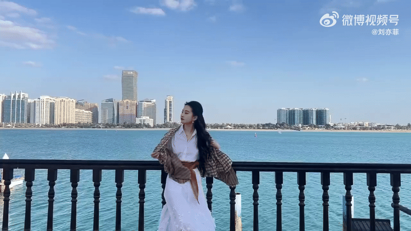 Ảnh hậu trường mờ mịt chứng minh nhan sắc thật của Lưu Diệc Phi, visual U40 đây sao?- Ảnh 8.
