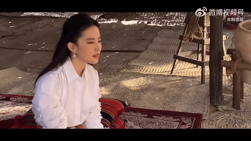 Ảnh hậu trường mờ mịt chứng minh nhan sắc thật của Lưu Diệc Phi, visual U40 đây sao?- Ảnh 11.