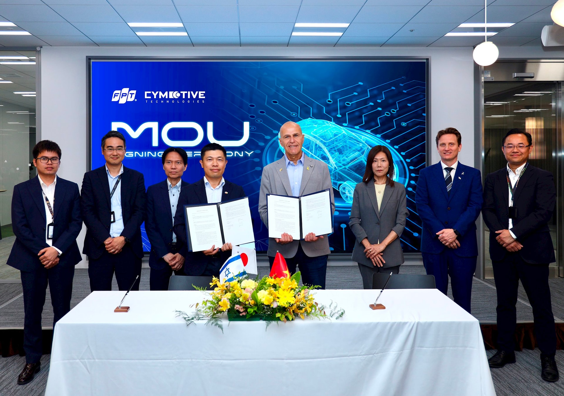 FPT “bắt tay” Cymotive, thúc đẩy đổi mới an ninh mạng trong ngành công nghiệp ô tô- Ảnh 1. FPT “bắt tay” Cymotive, thúc đẩy đổi mới an ninh mạng trong ngành công nghiệp ô tô- Ảnh 1.