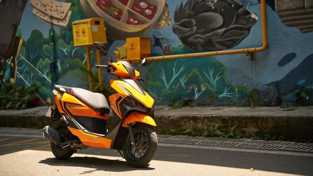 Honda đăng ký mẫu xe ga 125cc mới: 'ăn xăng' 1,85L/100km, dáng 'lai' giữa AirBlade và Vario- Ảnh 4. Honda đăng ký mẫu xe ga 125cc mới: 'ăn xăng' 1,85L/100km, dáng 'lai' giữa AirBlade và Vario- Ảnh 4.