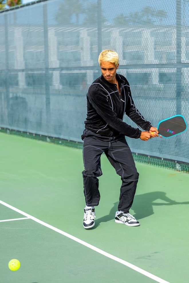 Trời nóng 40 độ “cháy da cháy thịt”, pick thủ nên bỏ túi những tips “sống còn” này khi chơi pickleball- Ảnh 1. Trời nóng 40 độ “cháy da cháy thịt”, pick thủ nên bỏ túi những tips “sống còn” này khi chơi pickleball- Ảnh 1.