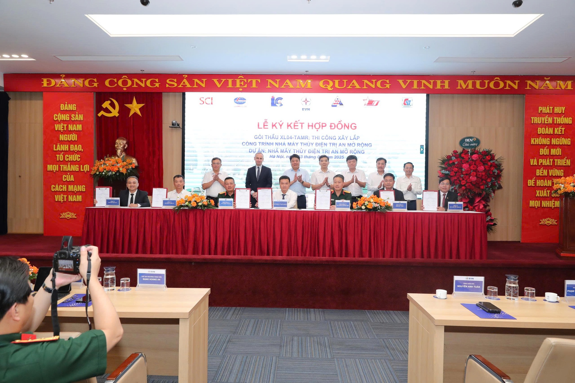 Ký kết gói thầu 1.451 tỉ đồng thi công nhà máy thủy điện Trị An mở rộng- Ảnh 1. Ký kết gói thầu 1.451 tỉ đồng thi công nhà máy thủy điện Trị An mở rộng- Ảnh 1.