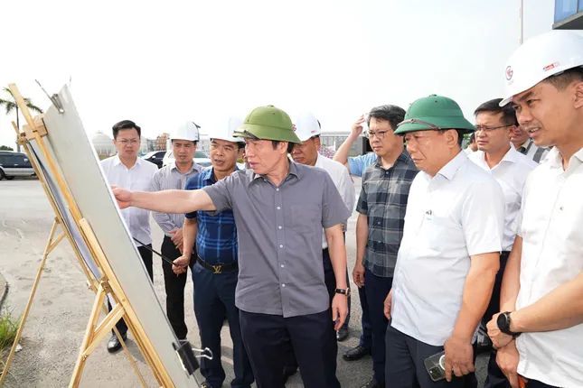 Cắm mốc hướng tuyến đường sắt Lào Cai - Hà Nội - Hải Phòng- Ảnh 2. Cắm mốc hướng tuyến đường sắt Lào Cai - Hà Nội - Hải Phòng- Ảnh 2.