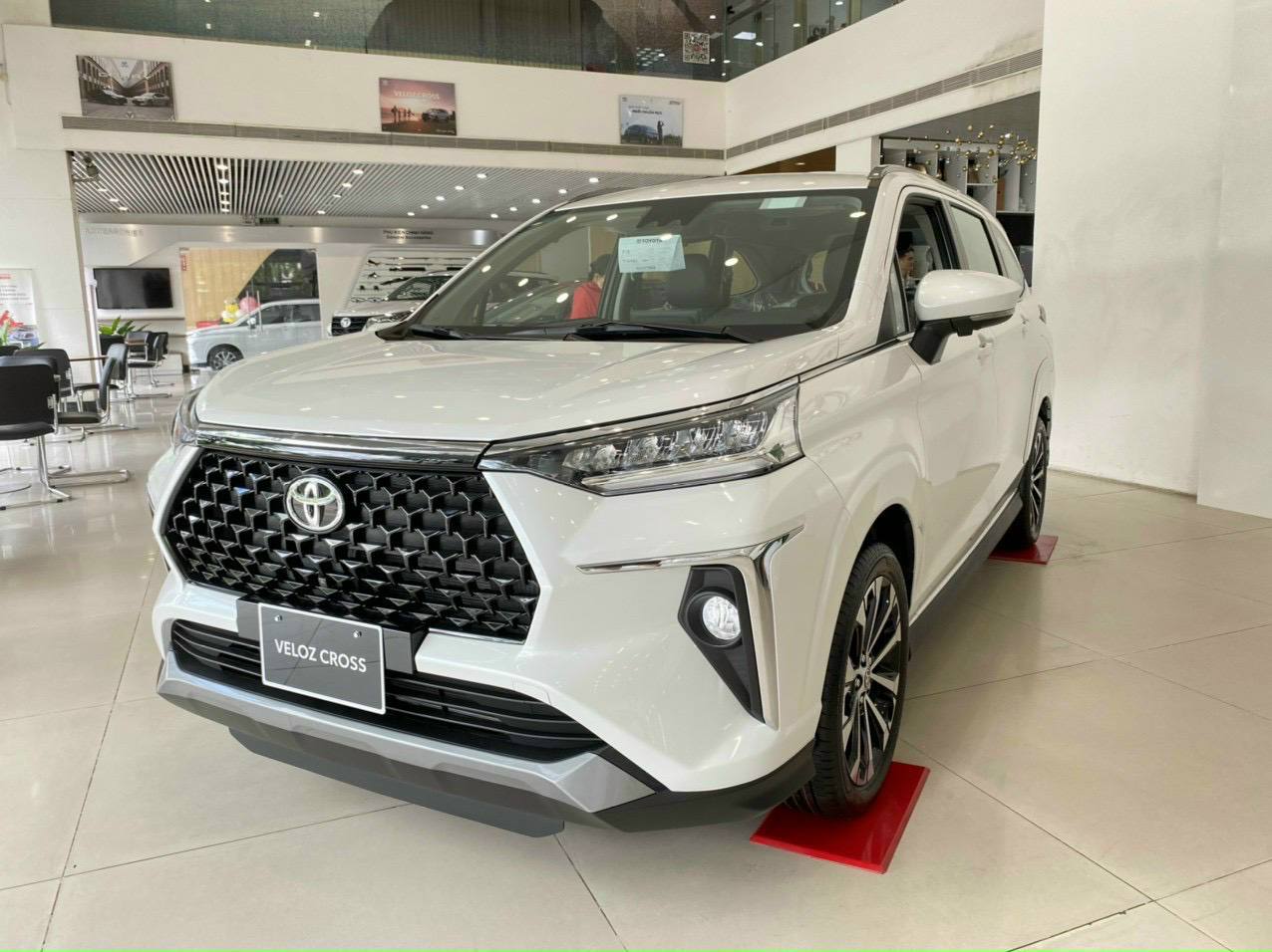 Toyota Avanza, Veloz giảm giá lăn bánh nhiều nhất 66 triệu đồng: Giá thực tế còn từ hơn 500 triệu, tăng sức cạnh tranh trước Xpander- Ảnh 4. Toyota Avanza, Veloz giảm giá lăn bánh nhiều nhất 66 triệu đồng: Giá thực tế còn từ hơn 500 triệu, tăng sức cạnh tranh trước Xpander- Ảnh 4.