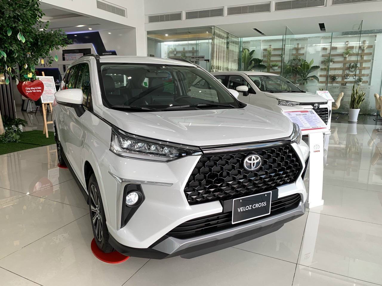 Toyota Avanza, Veloz giảm giá lăn bánh nhiều nhất 66 triệu đồng: Giá thực tế còn từ hơn 500 triệu, tăng sức cạnh tranh trước Xpander- Ảnh 3. Toyota Avanza, Veloz giảm giá lăn bánh nhiều nhất 66 triệu đồng: Giá thực tế còn từ hơn 500 triệu, tăng sức cạnh tranh trước Xpander- Ảnh 3.