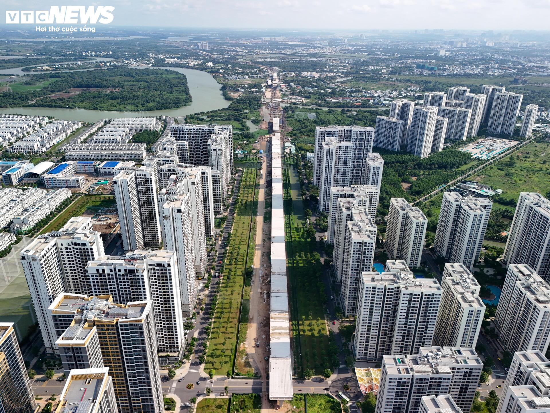 Toàn cảnh gần 14 km đường Vành đai 3 qua Thủ Đức tăng tốc về đích- Ảnh 8. Toàn cảnh gần 14 km đường Vành đai 3 qua Thủ Đức tăng tốc về đích- Ảnh 8.