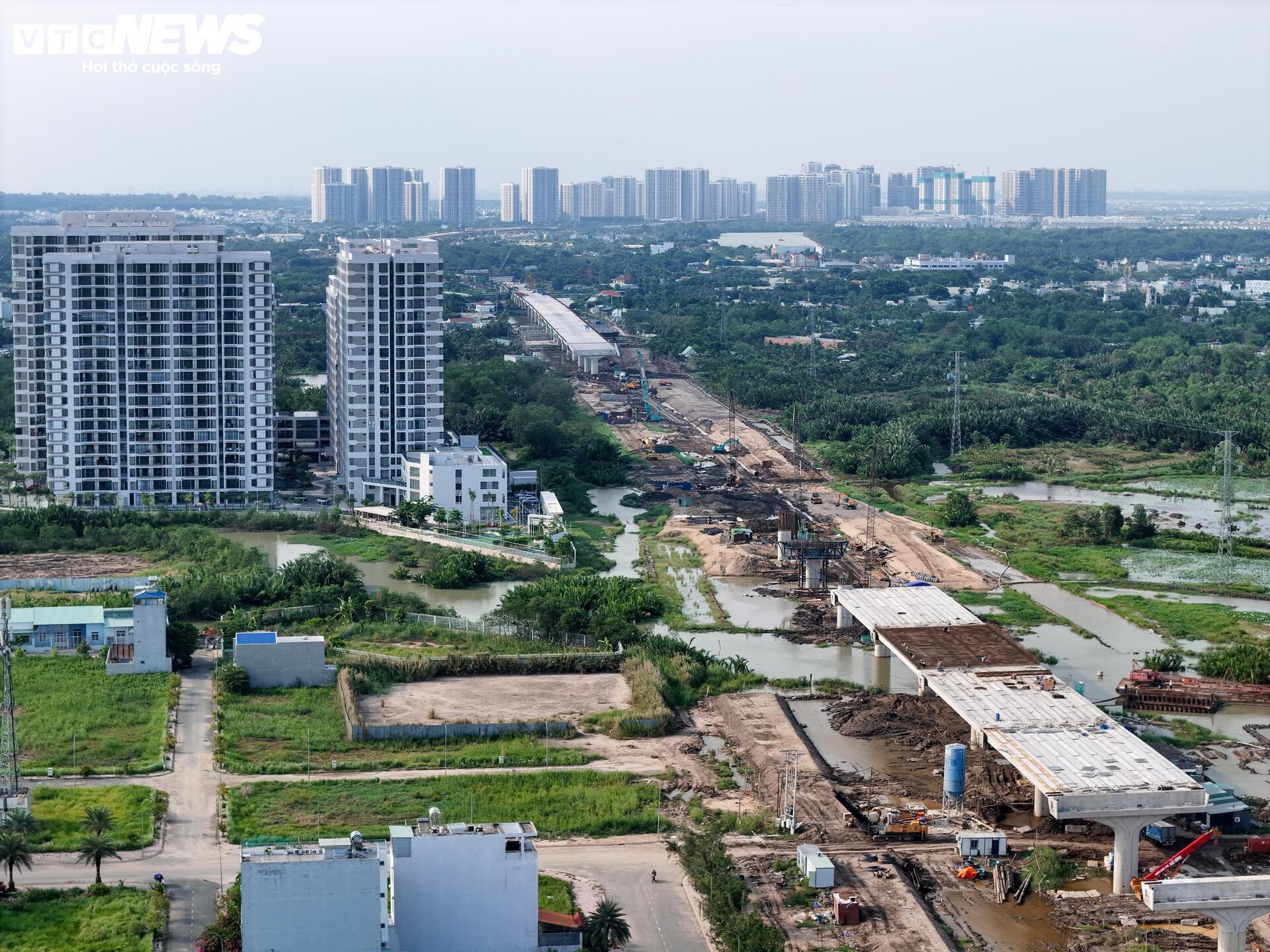 Toàn cảnh gần 14 km đường Vành đai 3 qua Thủ Đức tăng tốc về đích- Ảnh 7. Toàn cảnh gần 14 km đường Vành đai 3 qua Thủ Đức tăng tốc về đích- Ảnh 7.