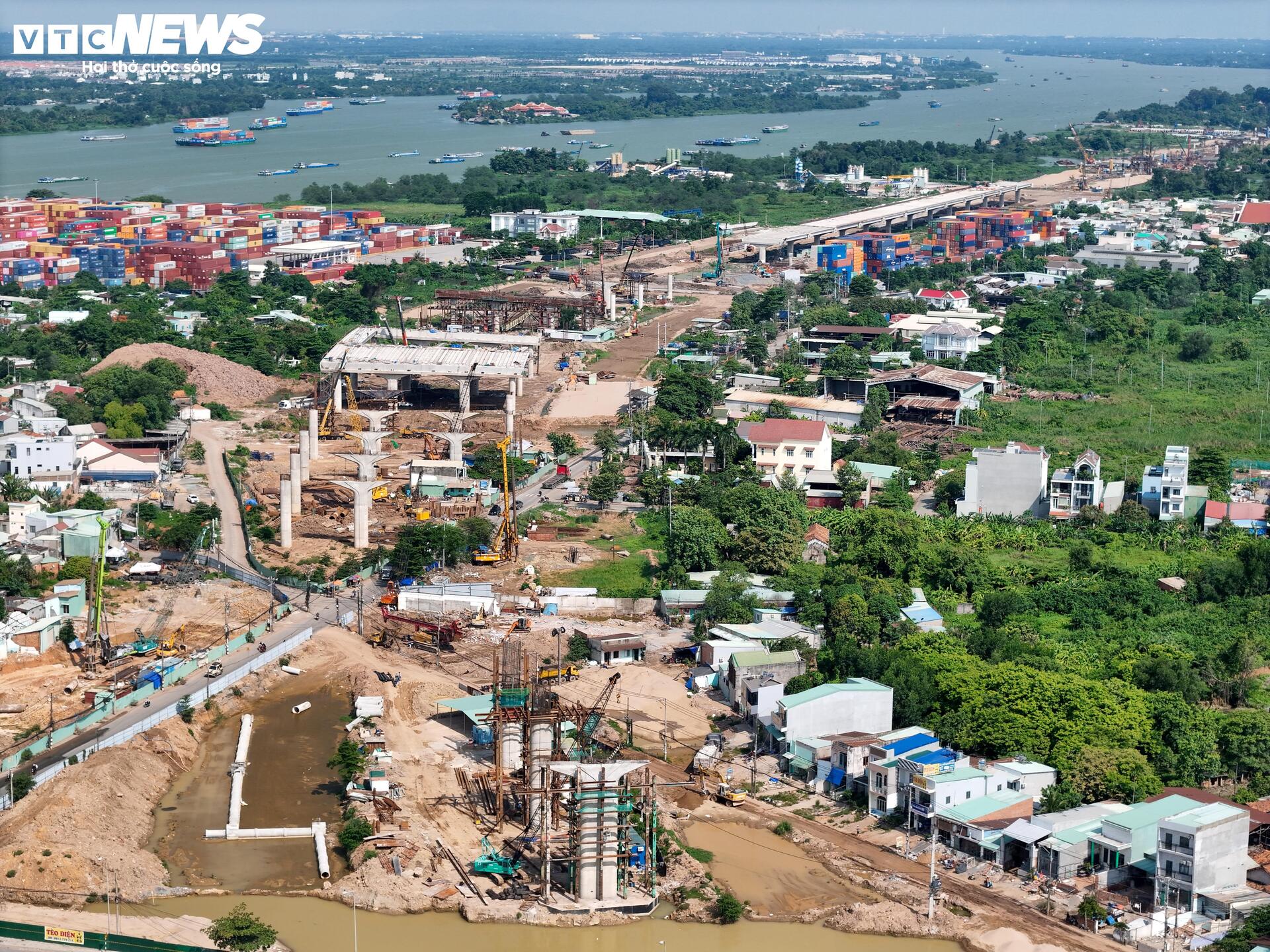 Toàn cảnh gần 14 km đường Vành đai 3 qua Thủ Đức tăng tốc về đích- Ảnh 13. Toàn cảnh gần 14 km đường Vành đai 3 qua Thủ Đức tăng tốc về đích- Ảnh 13.