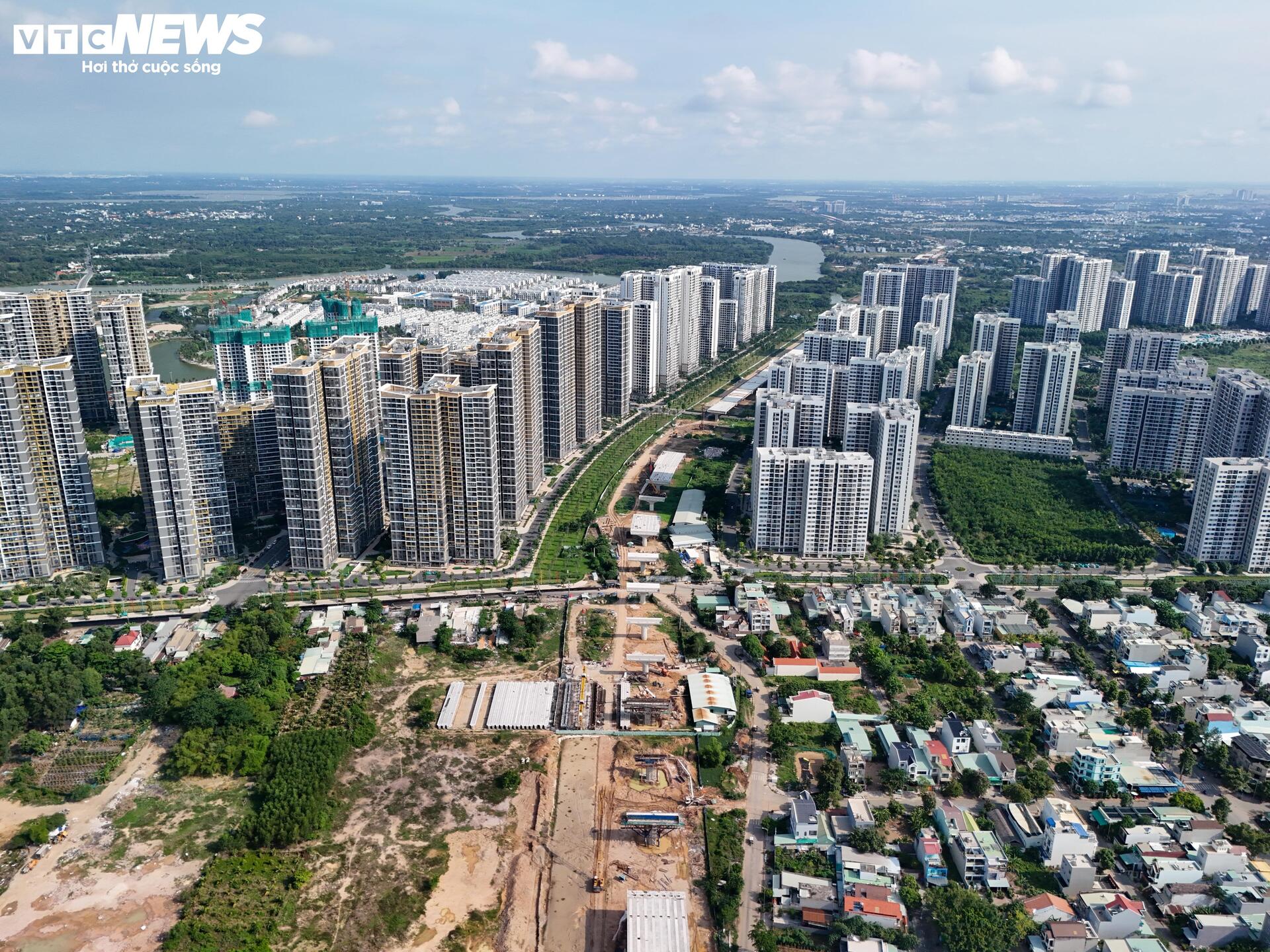 Toàn cảnh gần 14 km đường Vành đai 3 qua Thủ Đức tăng tốc về đích- Ảnh 1. Toàn cảnh gần 14 km đường Vành đai 3 qua Thủ Đức tăng tốc về đích- Ảnh 1.