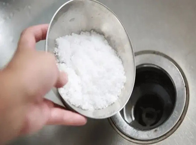 Rắc 1 nắm muối vào nhà tắm, đơn giản mà lợi đủ đường, ai biết trước đã làm từ lâu!- Ảnh 5.