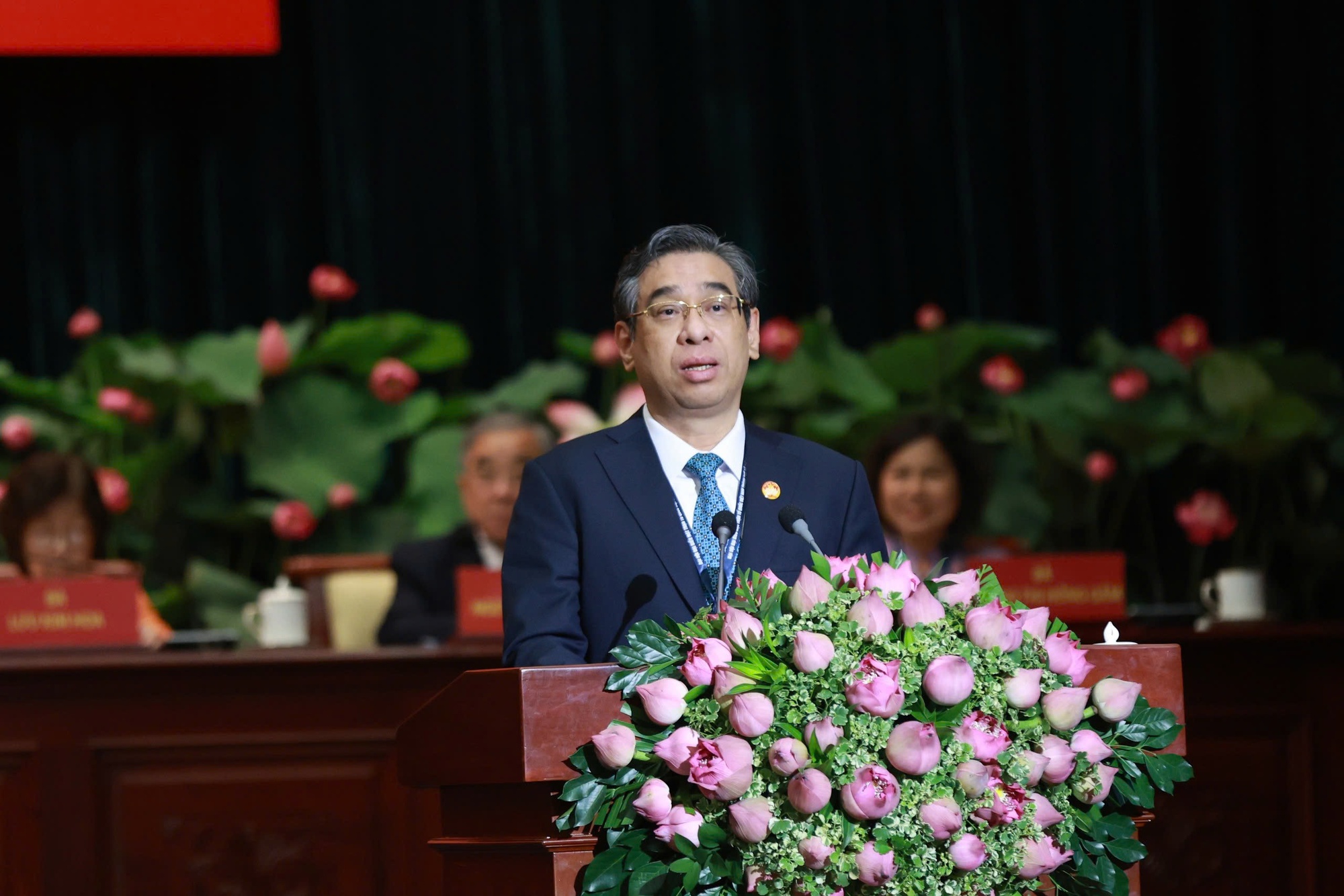 Ông Nguyễn Văn Nên được chỉ định làm Bí thư Thành ủy TP HCM mới- Ảnh 4. Ông Nguyễn Văn Nên được chỉ định làm Bí thư Thành ủy TP HCM mới- Ảnh 4.