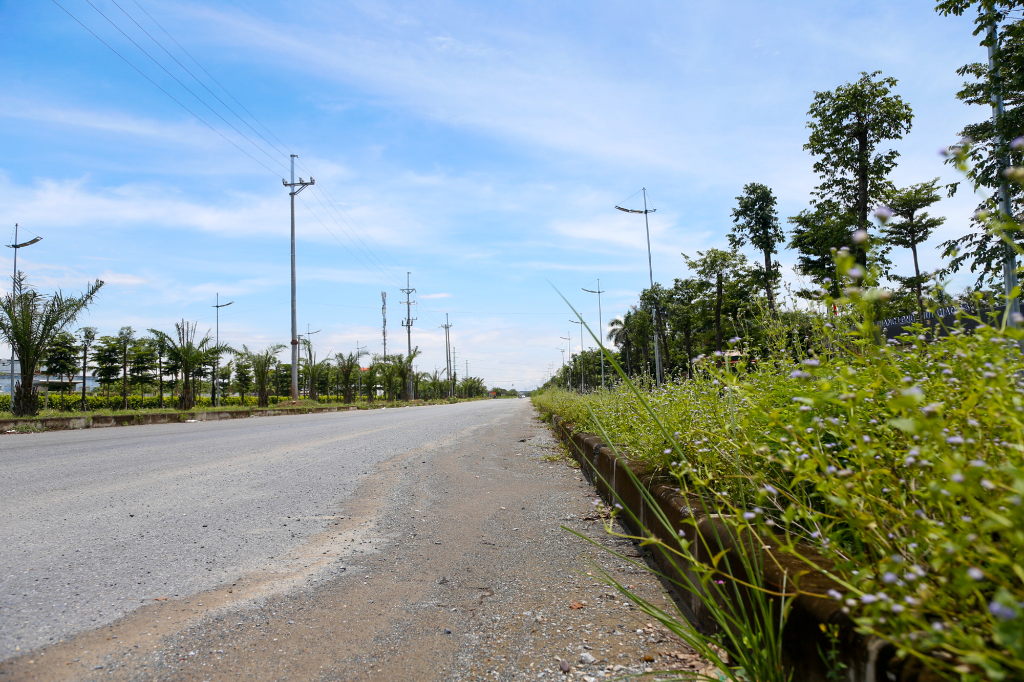 Đường vành đai 3,5 dài 43 km nối Hà Nội - Hưng Yên có hàng loạt diễn biến mới: Sắp khởi công cầu 12.000 tỷ, hoàn thiện đoạn 8 làn xe…- Ảnh 7. Đường vành đai 3,5 dài 43 km nối Hà Nội - Hưng Yên có hàng loạt diễn biến mới: Sắp khởi công cầu 12.000 tỷ, hoàn thiện đoạn 8 làn xe…- Ảnh 7.