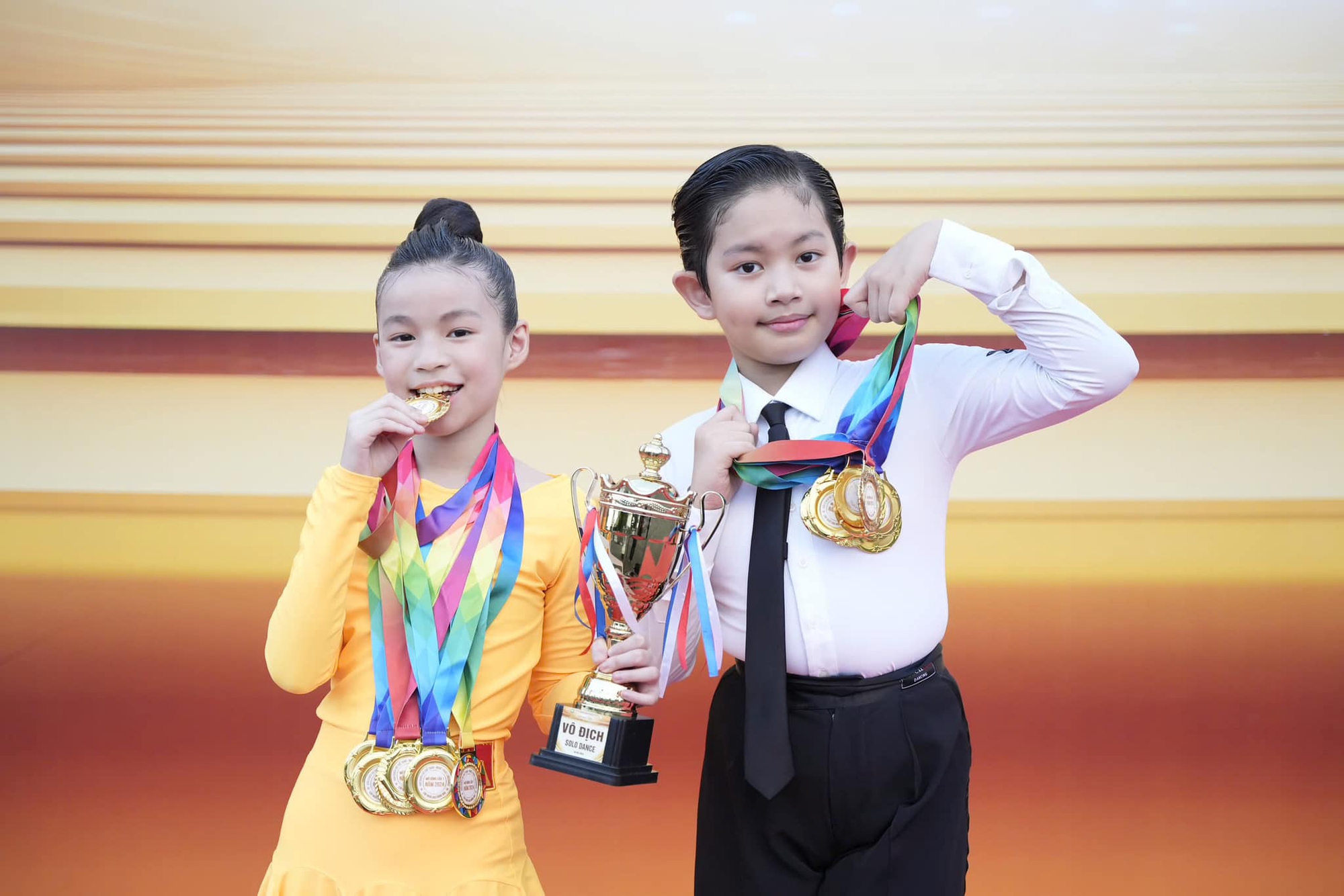 Con trai Khánh Thi-Phan Hiển: 10 tuổi cao gần bằng bố, là Con trai Khánh Thi-Phan Hiển: 10 tuổi cao gần bằng bố, là