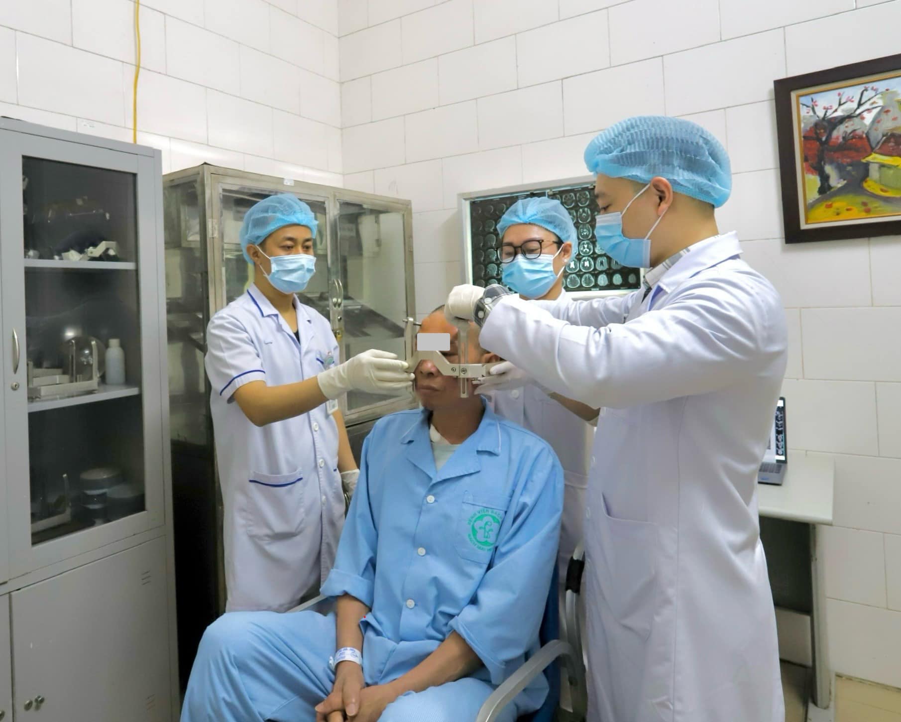 Từ ngày mai, nhiều người khám trái tuyến được BHYT thanh toán 100%- Ảnh 2. Từ ngày mai, nhiều người khám trái tuyến được BHYT thanh toán 100%- Ảnh 2.