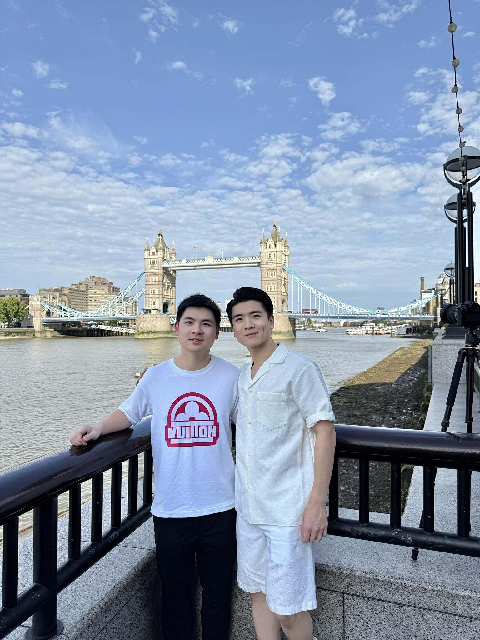 Đỗ Mỹ Linh khoe nhan sắc đậm chất hào môn khi đi du lịch châu Âu cùng thiếu gia nghìn tỷ nhà bầu Hiển- Ảnh 4.