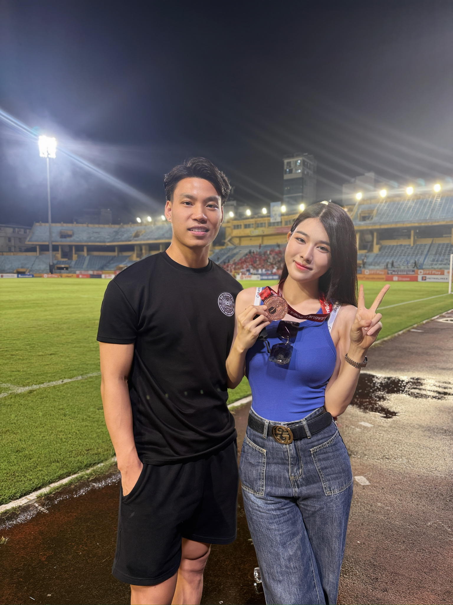 Bạn gái Bạn gái