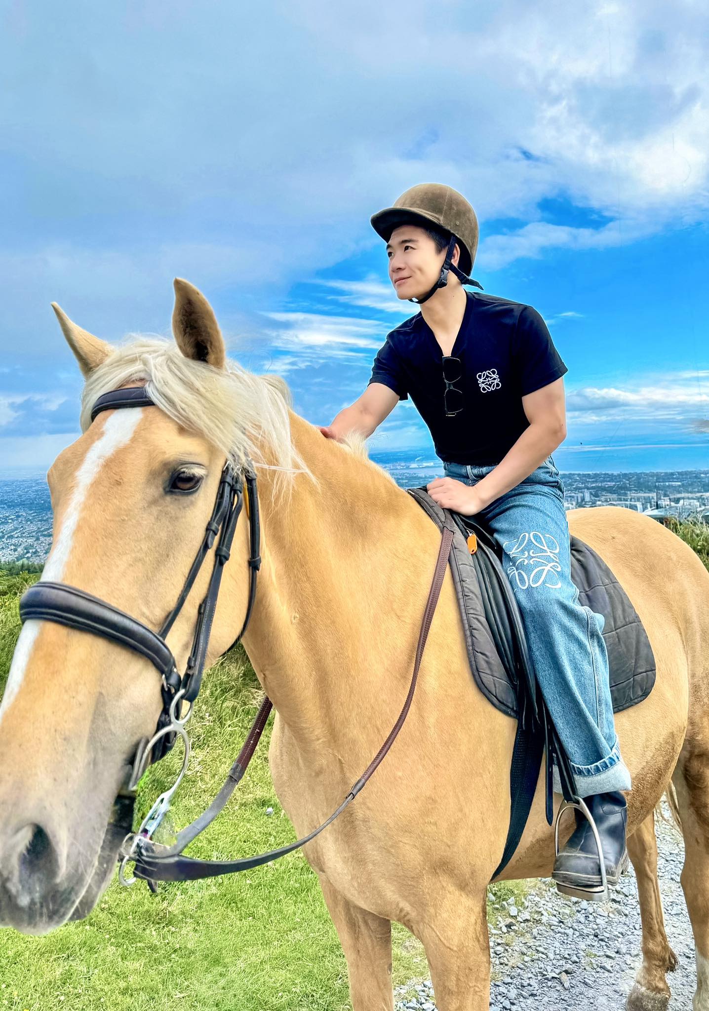 Đỗ Mỹ Linh khoe nhan sắc đậm chất hào môn khi đi du lịch châu Âu cùng thiếu gia nghìn tỷ nhà bầu Hiển- Ảnh 5.