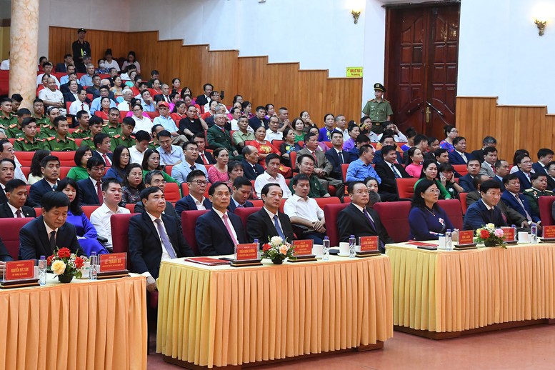 CẬP NHẬT LIÊN TỤC: Công bố nghị quyết, quyết định sáp nhập đơn vị hành chính, chỉ định nhân sự trên cả nước- Ảnh 6. CẬP NHẬT LIÊN TỤC: Công bố nghị quyết, quyết định sáp nhập đơn vị hành chính, chỉ định nhân sự trên cả nước- Ảnh 6.