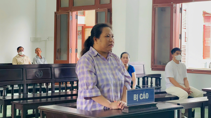'Nữ quái' Phú Yên dựng kịch bản đổi vé số, lừa 8 người gần 63 tỷ đồng- Ảnh 1. 'Nữ quái' Phú Yên dựng kịch bản đổi vé số, lừa 8 người gần 63 tỷ đồng- Ảnh 1.