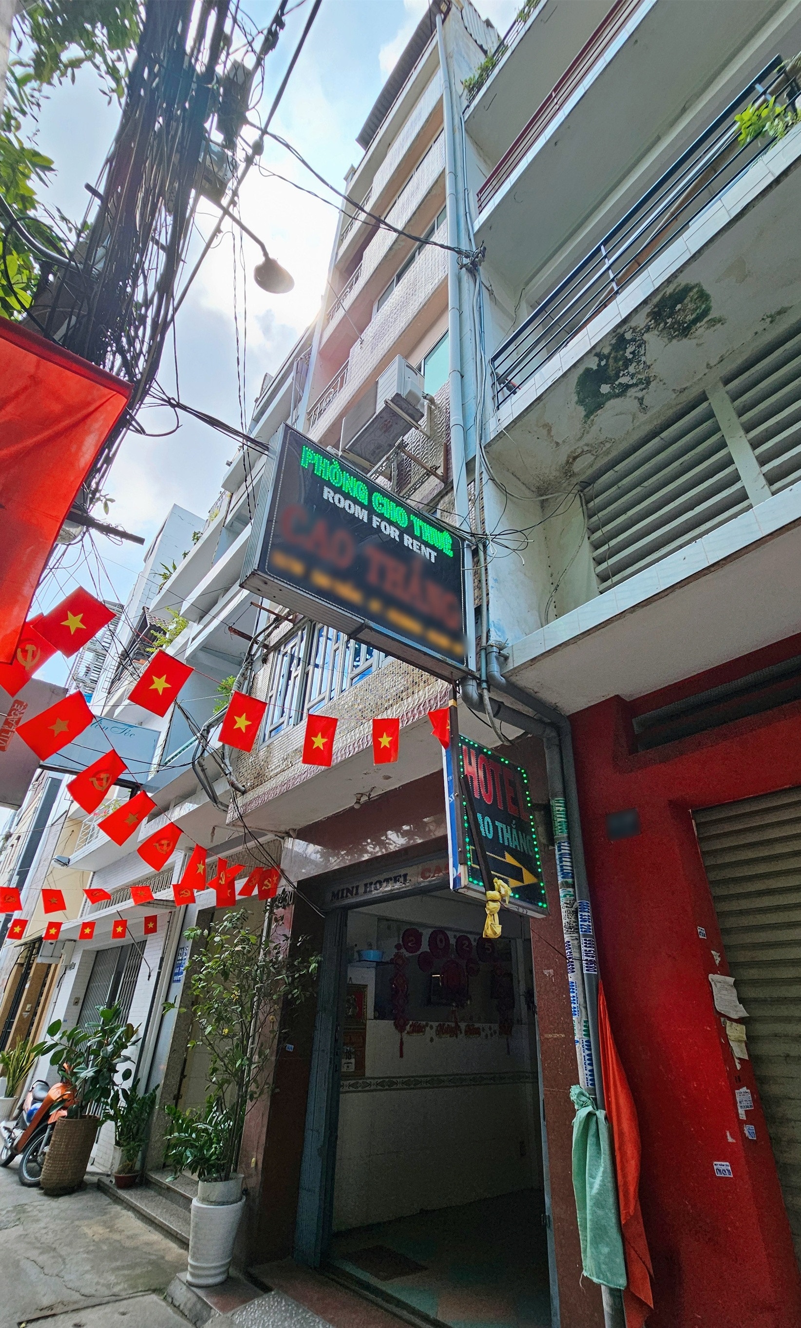 “Tứ đại mỹ nhân” một thời: Sở hữu nhà 5 tầng quận 3, U80 sống một mình sau 3 lần đổ vỡ hôn nhân- Ảnh 5. “Tứ đại mỹ nhân” một thời: Sở hữu nhà 5 tầng quận 3, U80 sống một mình sau 3 lần đổ vỡ hôn nhân- Ảnh 5.