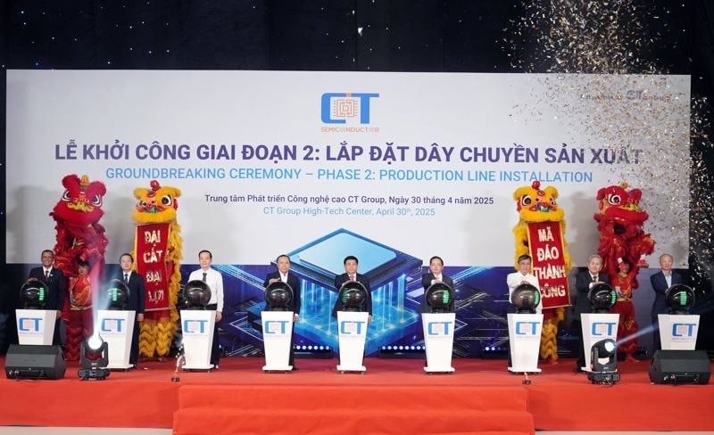 Sau nhà máy sản xuất chip “Made by Vietnam” gần 2.600 tỷ, DN Việt chính thức ra mắt thiết kế chip IoT- Ảnh 3. Sau nhà máy sản xuất chip “Made by Vietnam” gần 2.600 tỷ, DN Việt chính thức ra mắt thiết kế chip IoT- Ảnh 3.