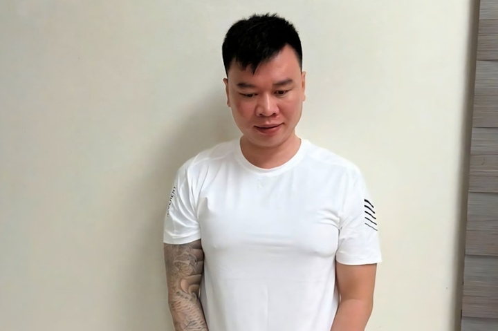 Thu ‘vệ sĩ’ vừa bị bắt có mối quan hệ thế nào với trùm giang hồ Tuấn 'thần đèn'?- Ảnh 1. Thu ‘vệ sĩ’ vừa bị bắt có mối quan hệ thế nào với trùm giang hồ Tuấn 'thần đèn'?- Ảnh 1.