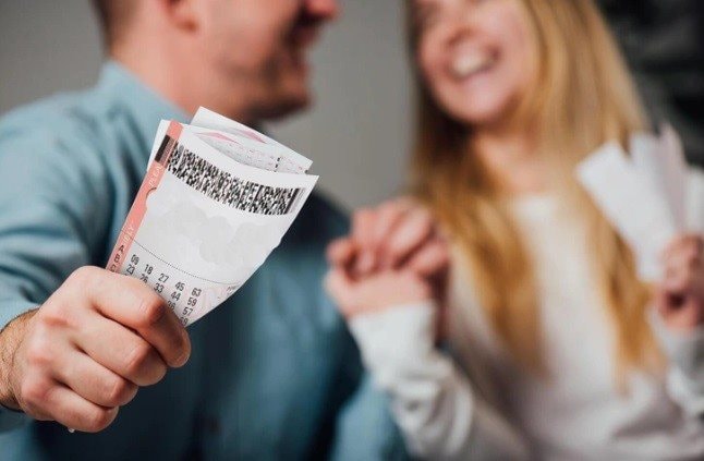 Vietlott tung "vận may" mới Lotto 5/25: Ngày quay số 2 lần, không có người trúng Độc Đắc sẽ chia tiền cho các hạng khác- Ảnh 1. Vietlott tung "vận may" mới Lotto 5/25: Ngày quay số 2 lần, không có người trúng Độc Đắc sẽ chia tiền cho các hạng khác- Ảnh 1.