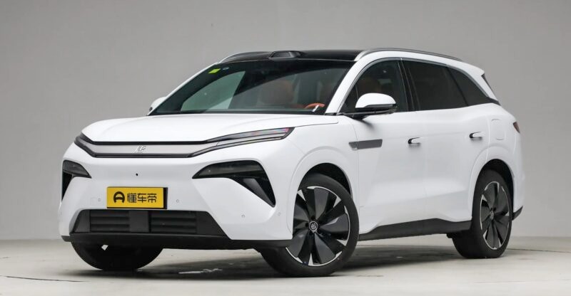 Nhìn Xiaomi YU7 khuấy đảo cõi mạng, BYD có ghen tỵ: Ra mắt xe điện mạnh hơn, rẻ hơn nhưng chẳng ai quan tâm- Ảnh 3. Nhìn Xiaomi YU7 khuấy đảo cõi mạng, BYD có ghen tỵ: Ra mắt xe điện mạnh hơn, rẻ hơn nhưng chẳng ai quan tâm- Ảnh 3.