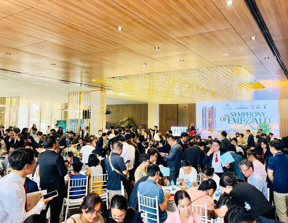 Tận dụng lúc thị trường đang tốt chủ đầu tư liên tục mở bán dự án, động thái của người mua mới đáng nói- Ảnh 1.