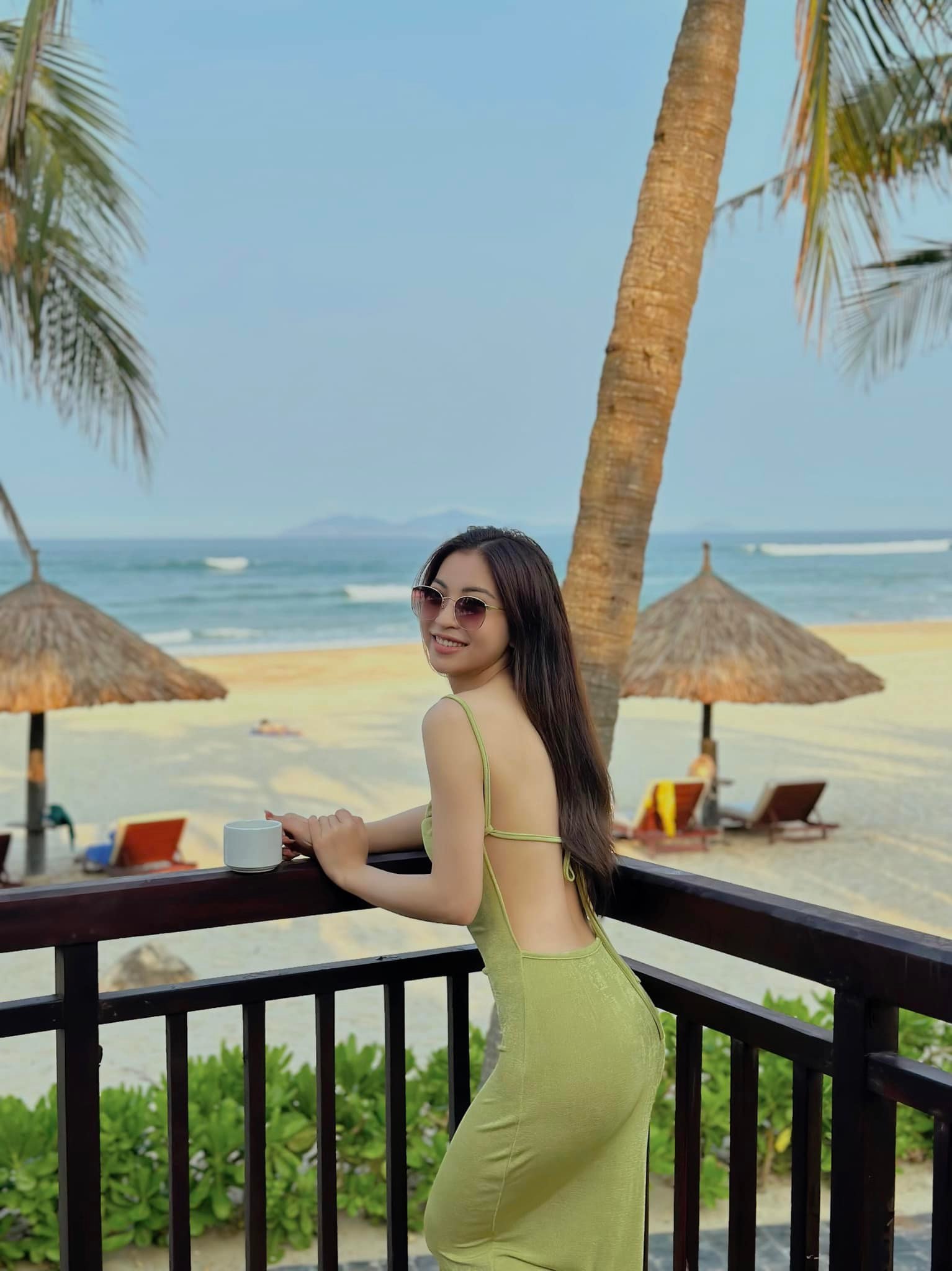 "Mối tình năm 17 tuổi" hot nhất làng bóng đá khoe visual sáng bừng sân pickleball, diện bikini nóng bỏng còn gây sốt hơn!- Ảnh 8. "Mối tình năm 17 tuổi" hot nhất làng bóng đá khoe visual sáng bừng sân pickleball, diện bikini nóng bỏng còn gây sốt hơn!- Ảnh 8.