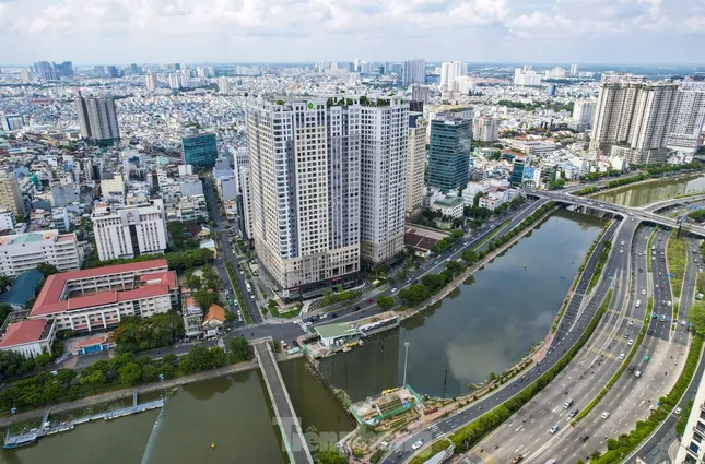 TPHCM muốn bỏ giấy phép xây dựng- Ảnh 1. TPHCM muốn bỏ giấy phép xây dựng- Ảnh 1.