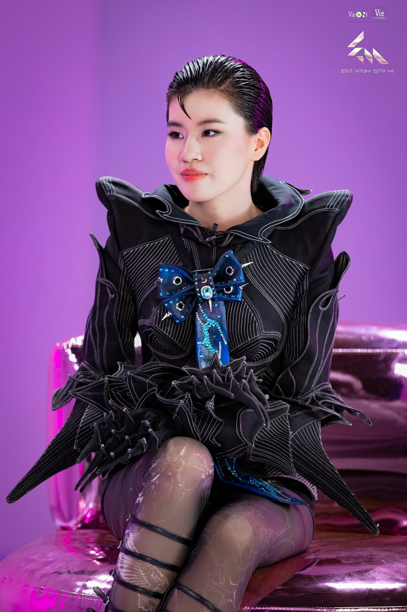 Nhận tin nhắn từ 1 sao nữ đang hot, Trấn Thành đọc đến dòng cuối liền thốt lên: "Câm miệng chứ cãi gì nữa"- Ảnh 2. Nhận tin nhắn từ 1 sao nữ đang hot, Trấn Thành đọc đến dòng cuối liền thốt lên: "Câm miệng chứ cãi gì nữa"- Ảnh 2.