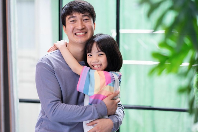 Để dành được 5 cây vàng, ông bố TP.HCM phân vân: Nên giàu từ bây giờ hay chịu nghèo một chút, đầu tư điều này cho con?- Ảnh 1. Để dành được 5 cây vàng, ông bố TP.HCM phân vân: Nên giàu từ bây giờ hay chịu nghèo một chút, đầu tư điều này cho con?- Ảnh 1.