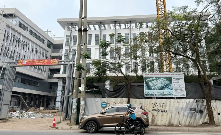 Cuối tuần là thi lớp 10, giữa tuần phụ huynh Hà Nội vỡ oà vì TIN VUI bất ngờ: Mong các năm sau tiếp tục như này!- Ảnh 2. Cuối tuần là thi lớp 10, giữa tuần phụ huynh Hà Nội vỡ oà vì TIN VUI bất ngờ: Mong các năm sau tiếp tục như này!- Ảnh 2.