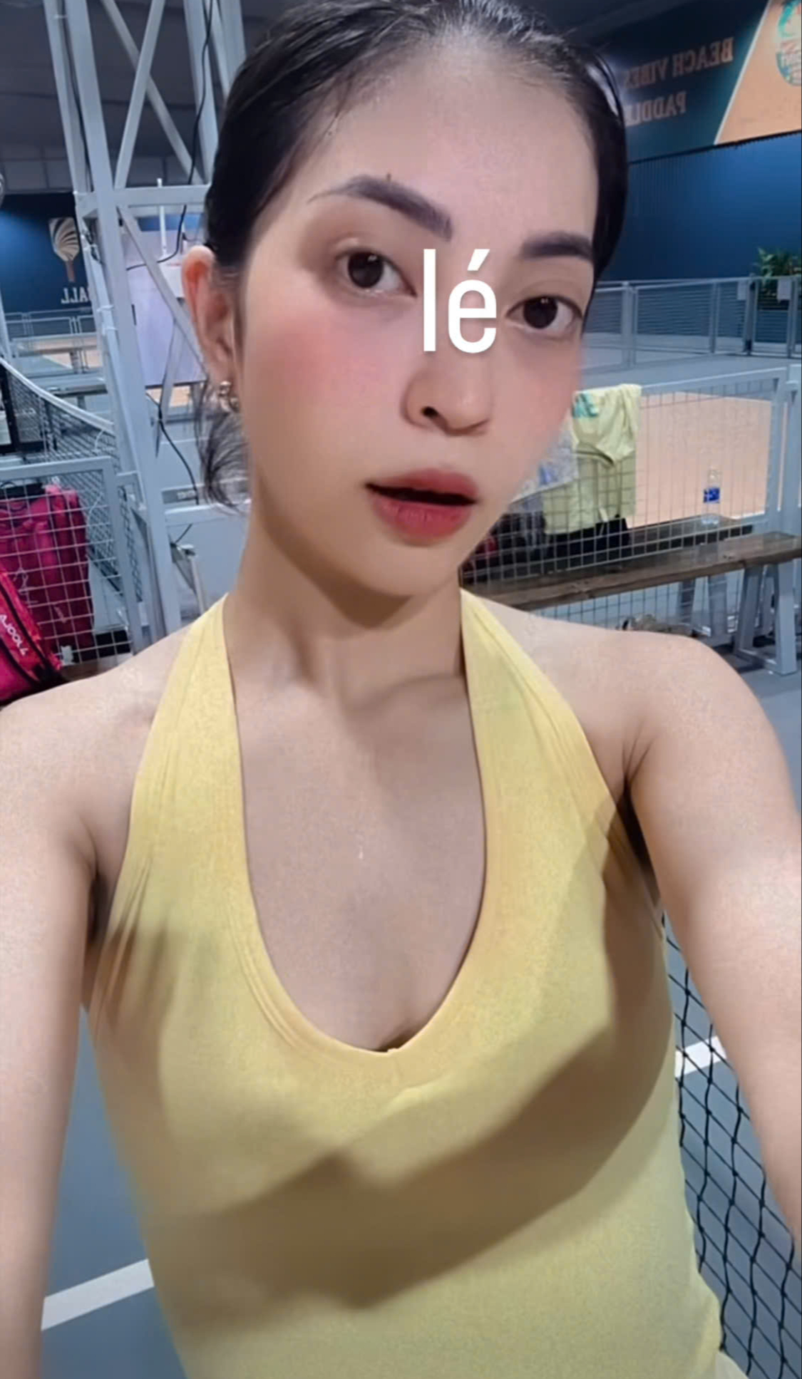 "Mối tình năm 17 tuổi" hot nhất làng bóng đá khoe visual sáng bừng sân pickleball, diện bikini nóng bỏng còn gây sốt hơn!- Ảnh 1. "Mối tình năm 17 tuổi" hot nhất làng bóng đá khoe visual sáng bừng sân pickleball, diện bikini nóng bỏng còn gây sốt hơn!- Ảnh 1.